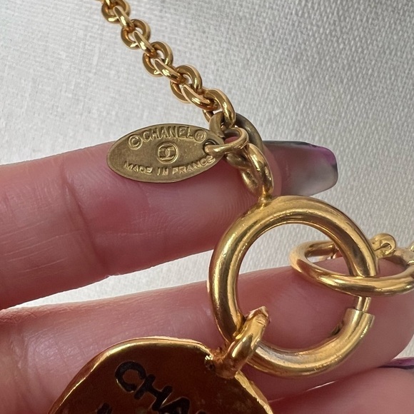 CHANEL Vintage Gold Rue Cambon Paris Pendant Necklace - Picture 5 of 8